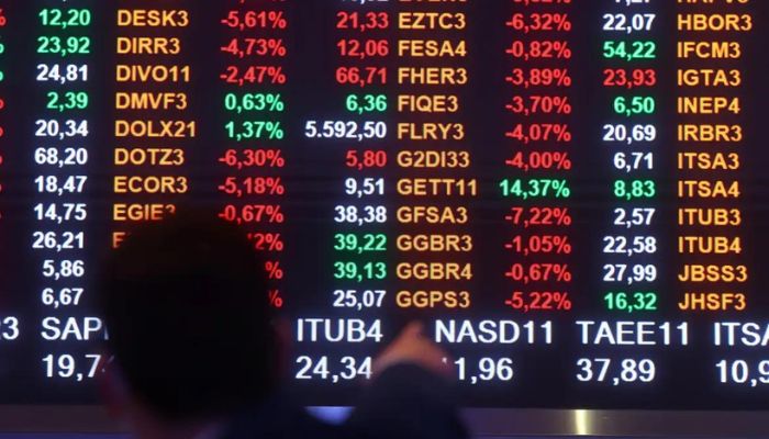 Ibovespa fecha acima de 132 mil pontos pela primeira vez